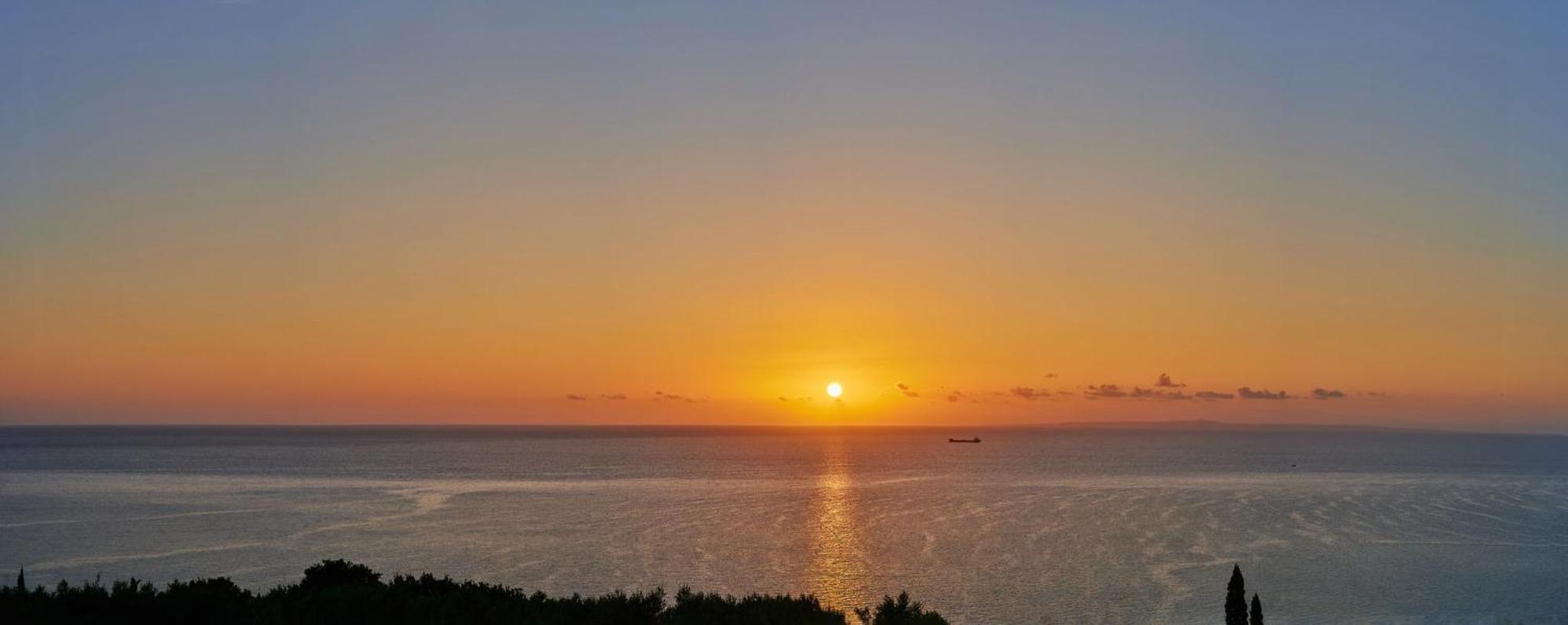 Pelagaki Sunrise Apartments Orthoniai Ngoại thất bức ảnh